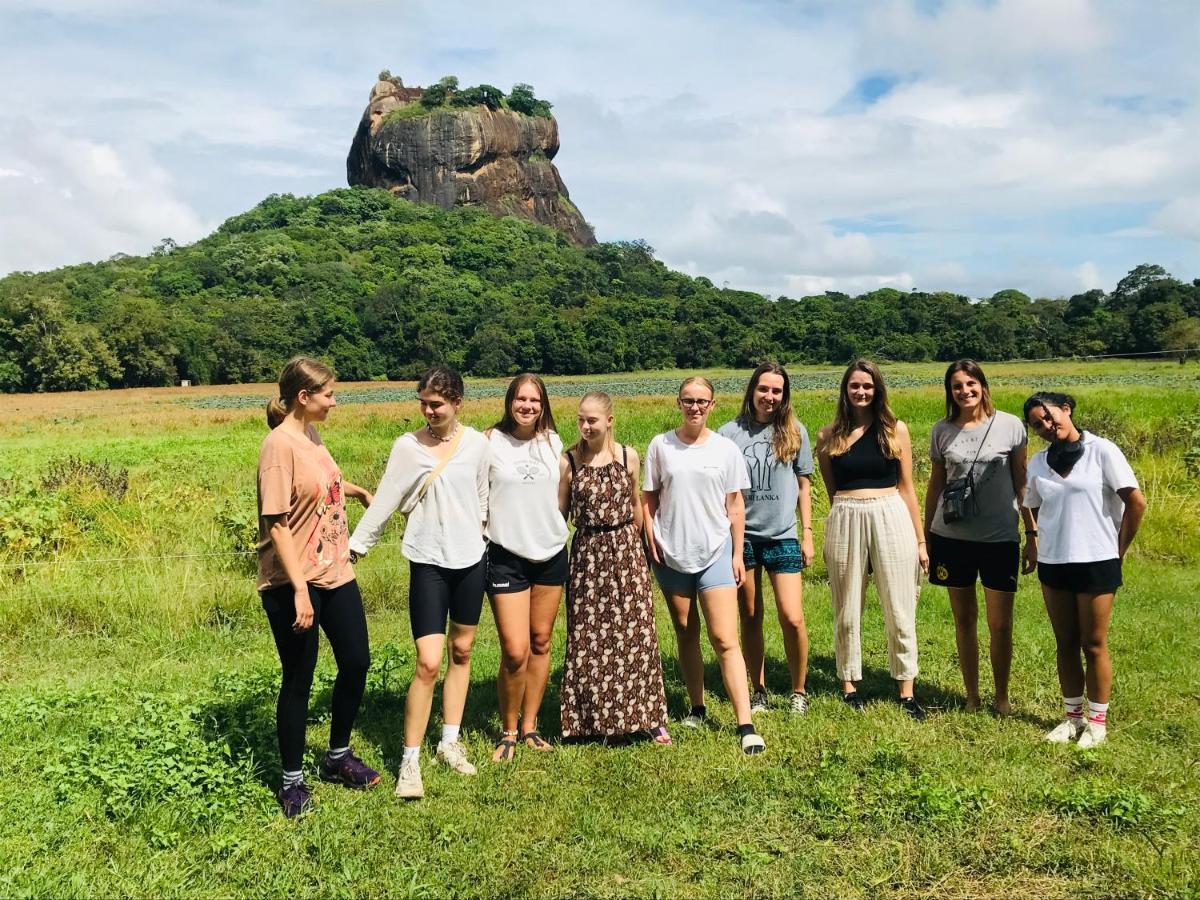 Sigiriya Village Home Stay Экстерьер фото